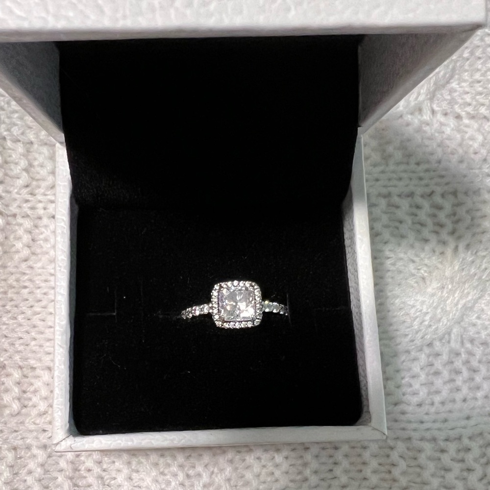 Pandora Square Sparkle Halo Ring size 5